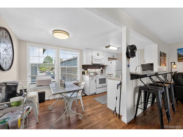 2011 S Helena St D, Aurora, CO 80013