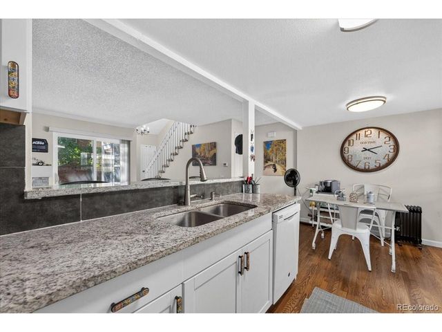 2011 S Helena St D, Aurora, CO 80013