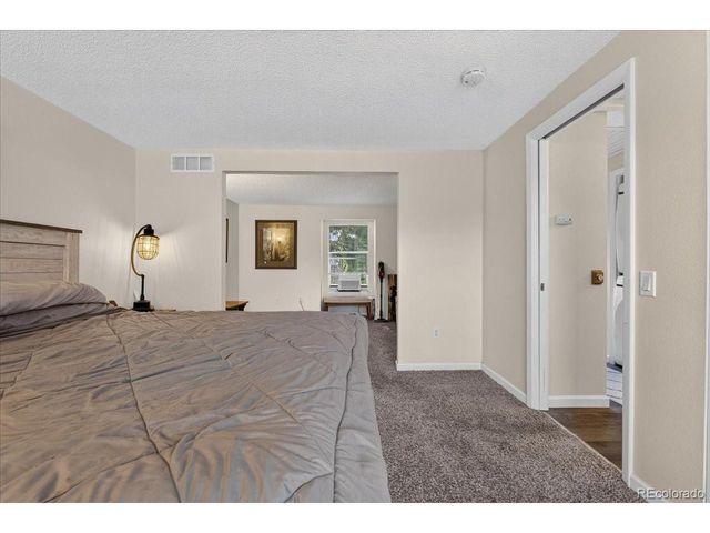 2011 S Helena St D, Aurora, CO 80013