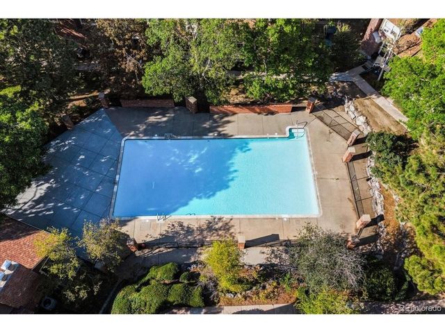 2011 S Helena St D, Aurora, CO 80013