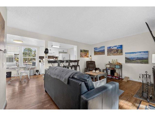 2011 S Helena St D, Aurora, CO 80013