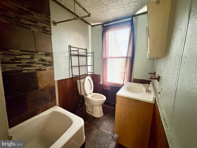 436 W SAVORY ST, Pottsville, PA 17901