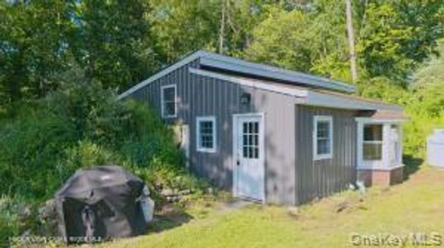884 Camby Road, Millbrook, NY 12545