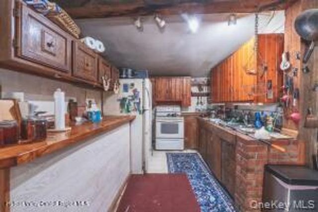 884 Camby Road, Millbrook, NY 12545