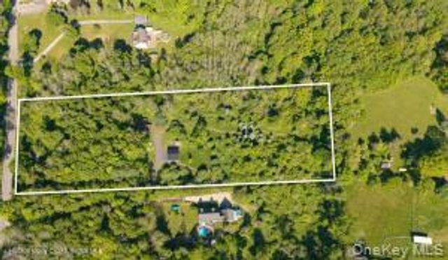 884 Camby Road, Millbrook, NY 12545