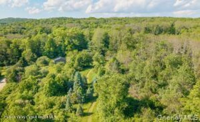884 Camby Road, Millbrook, NY 12545