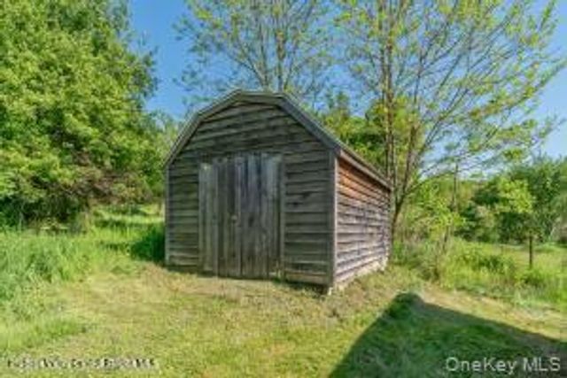 884 Camby Road, Millbrook, NY 12545