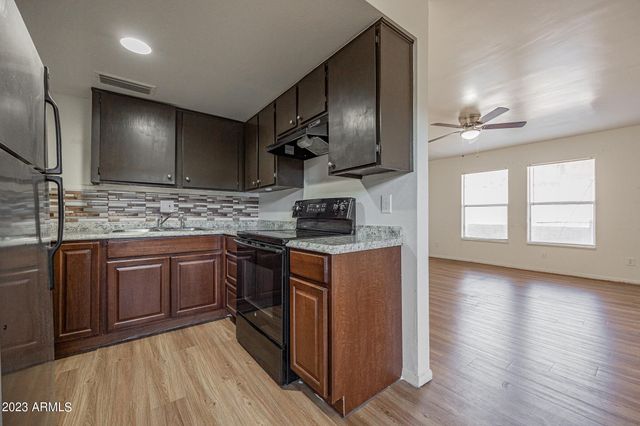 925 W PEORIA Avenue 29, Phoenix, AZ 85029