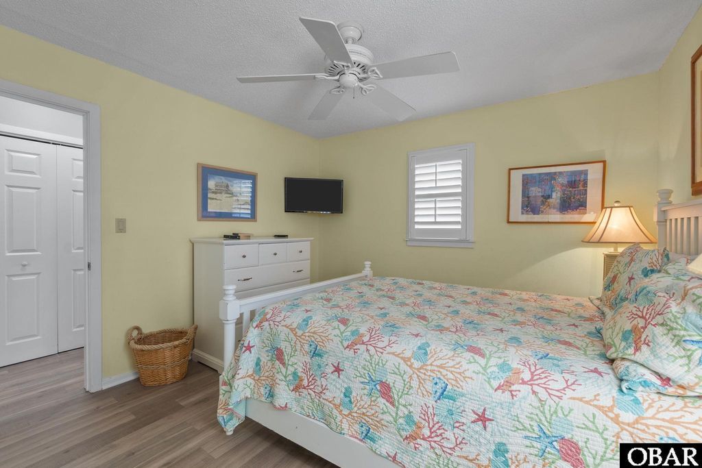 Image 20 of property listing at 701 Spinnaker Arch Lot #63, Corolla, NC 27927