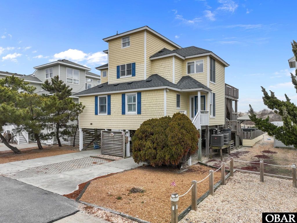 Image 4 of property listing at 701 Spinnaker Arch Lot #63, Corolla, NC 27927