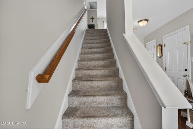 107 Brookhaven Drive, Richlands, NC 28574