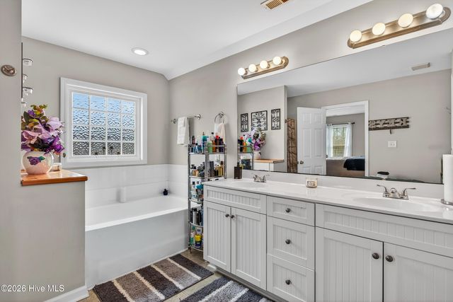 107 Brookhaven Drive, Richlands, NC 28574