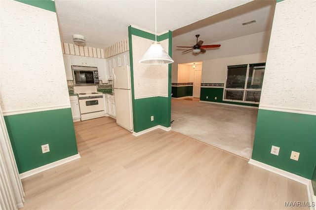 390 Dalraida Road, Montgomery, AL 36109