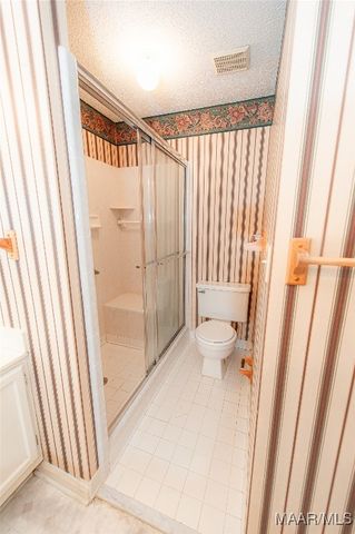 390 Dalraida Road, Montgomery, AL 36109