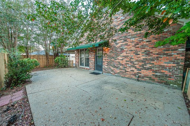 390 Dalraida Road, Montgomery, AL 36109