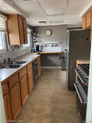 6321 Church Street, Independence Charter Township, MI 48346