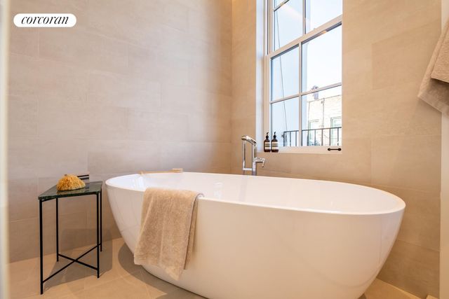 313 E 6TH Street PENTHOUSE, New York City, NY 10003