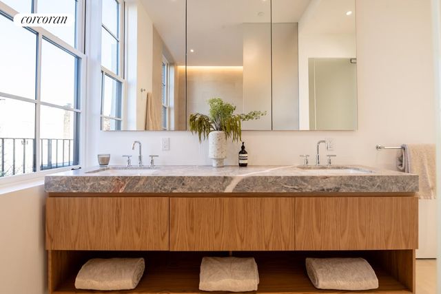 313 E 6TH Street PENTHOUSE, New York City, NY 10003