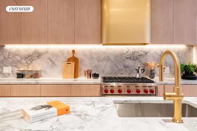 313 E 6TH Street PENTHOUSE, New York City, NY 10003