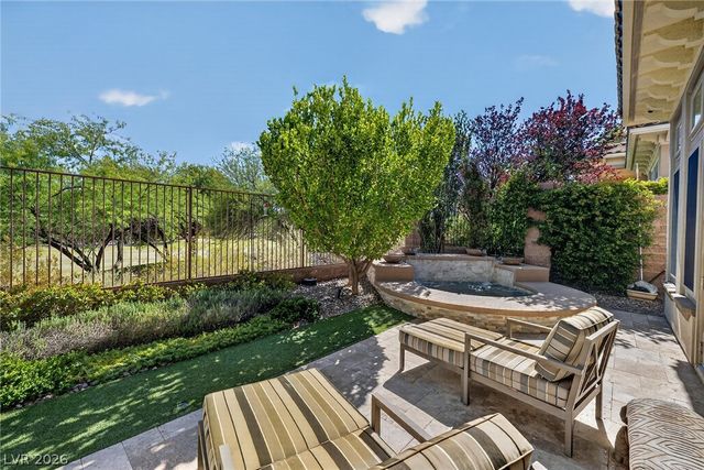 45 Avenida Sorrento, Henderson, NV 89011