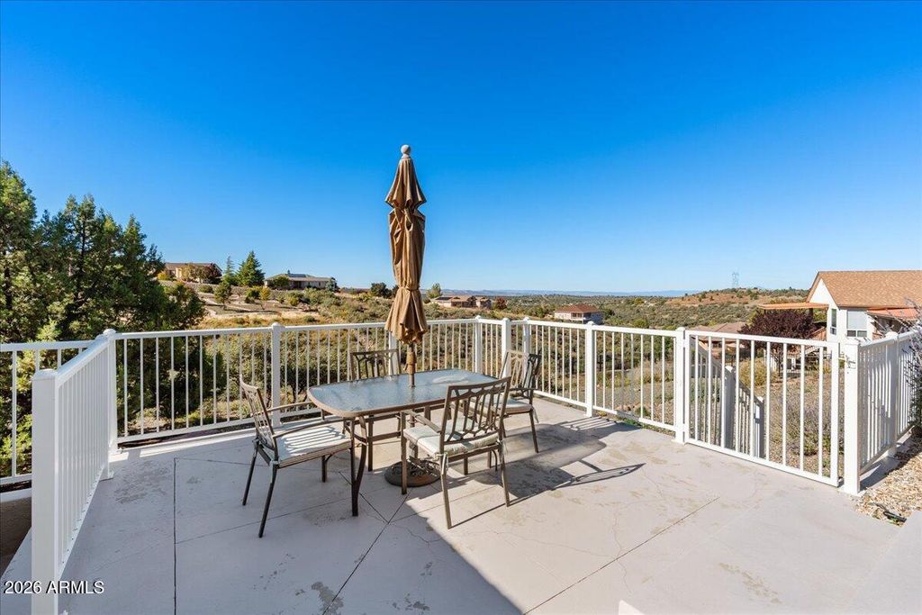 Image 32 of property listing at 1075 LONGVIEW Drive, Prescott, AZ 86305
