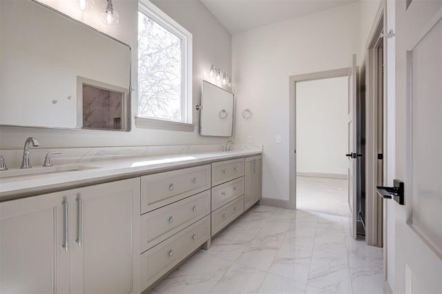 7901 Stagecoach Circle, Arcadia, OK 73007