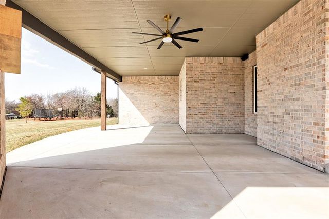 7901 Stagecoach Circle, Arcadia, OK 73007