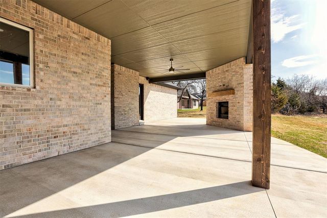 7901 Stagecoach Circle, Arcadia, OK 73007