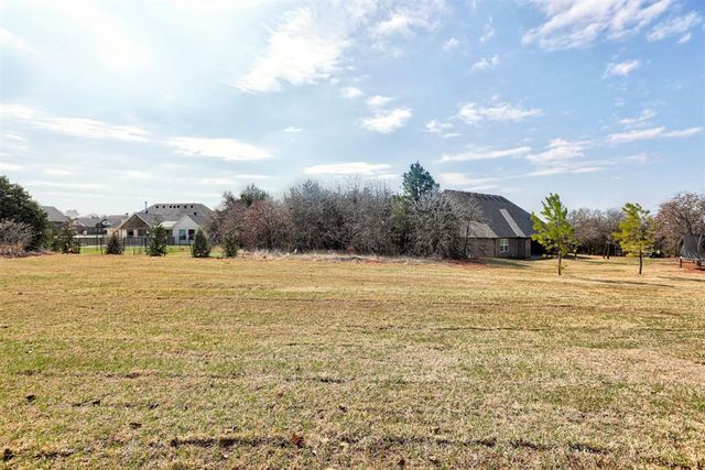 7901 Stagecoach Circle, Arcadia, OK 73007