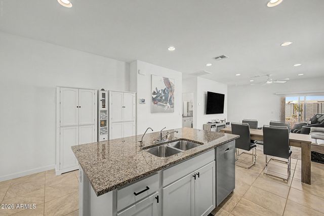 8484 W Clemente Way, Florence, AZ 85132