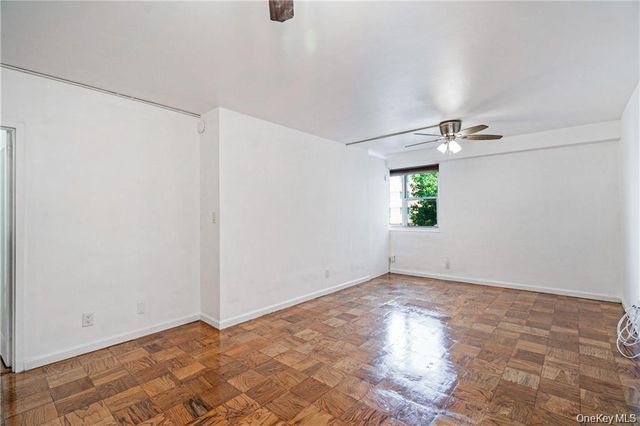30 Lake Street 2K, White Plains, NY 10603