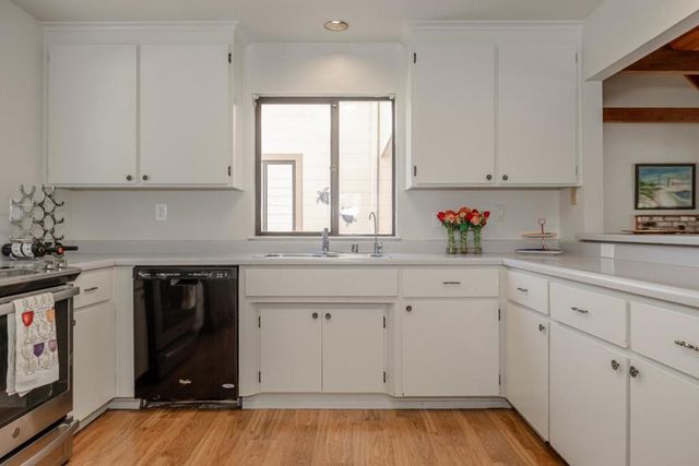 702 Beverly Avenue, Capitola, CA 95010