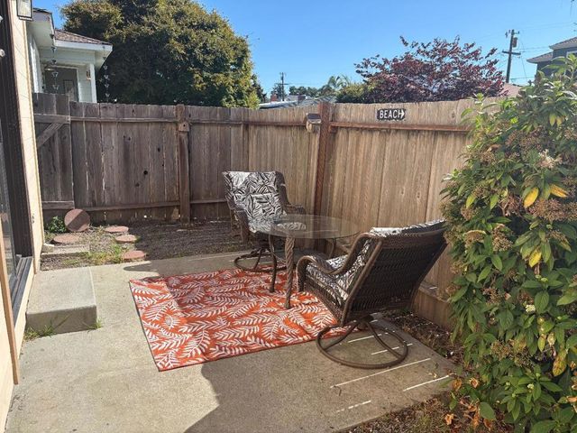 702 Beverly Avenue, Capitola, CA 95010