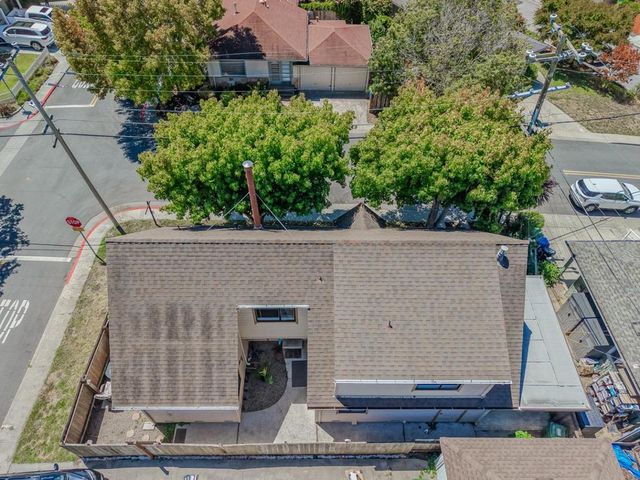 702 Beverly Avenue, Capitola, CA 95010