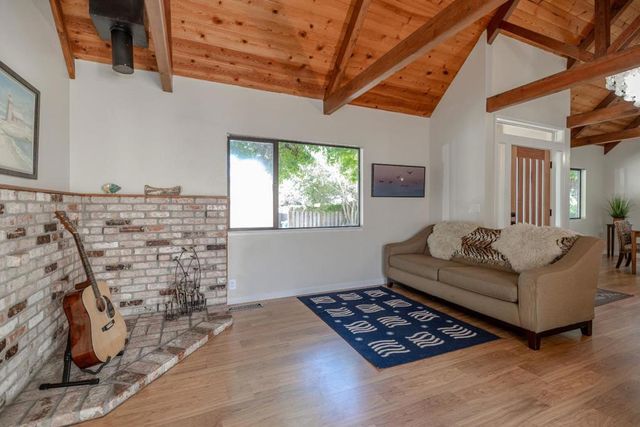 702 Beverly Avenue, Capitola, CA 95010