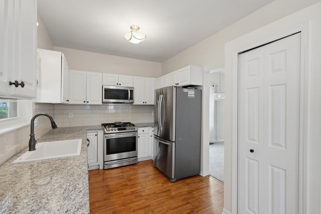 7075 St Andrews Drive, Ypsilanti, MI 48197