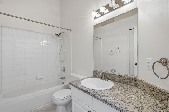 7075 St Andrews Drive, Ypsilanti, MI 48197