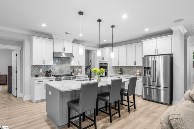 425 Galleron Court, Fountain Inn, SC 29644