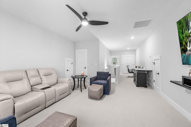 425 Galleron Court, Fountain Inn, SC 29644