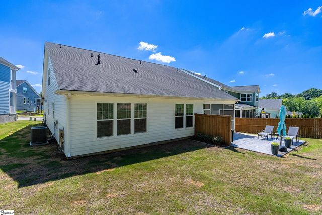 425 Galleron Court, Fountain Inn, SC 29644