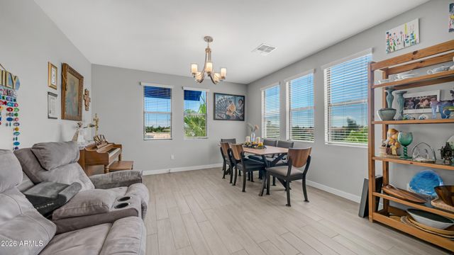 2511 W QUEEN CREEK Road 303, Chandler, AZ 85248