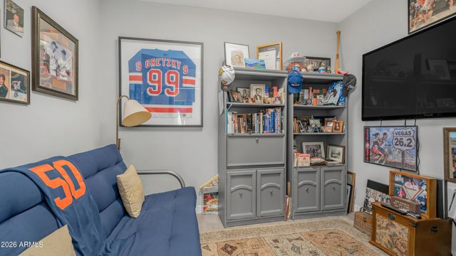 2511 W QUEEN CREEK Road 303, Chandler, AZ 85248