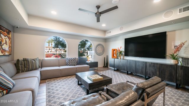 2511 W QUEEN CREEK Road 303, Chandler, AZ 85248