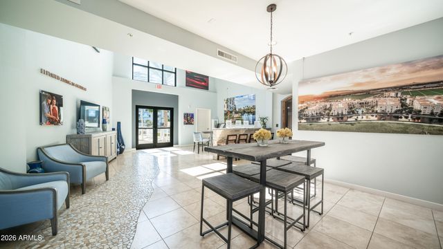 2511 W QUEEN CREEK Road 303, Chandler, AZ 85248