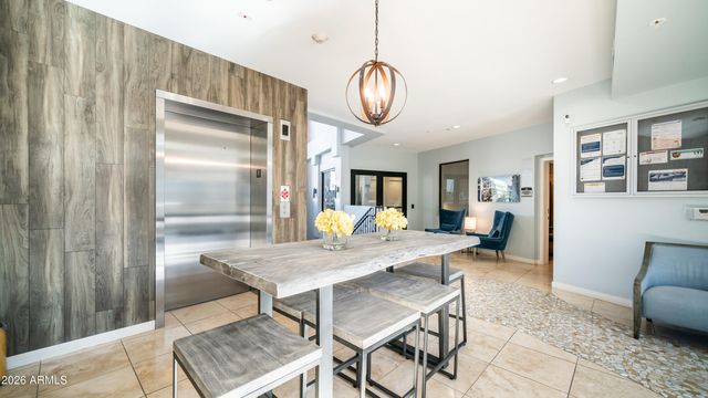 2511 W QUEEN CREEK Road 303, Chandler, AZ 85248