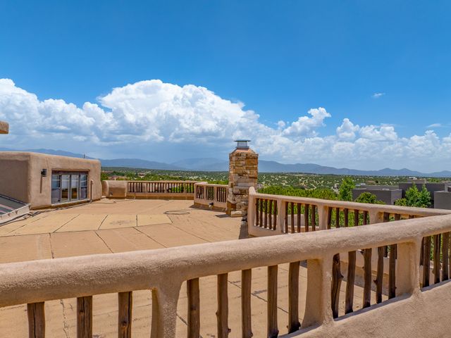 177 Sunflower, Santa Fe, NM 87506