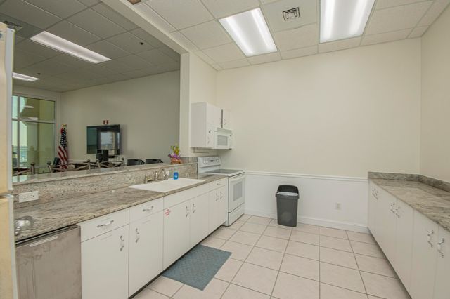 6415 Thomas Drive UNIT 502, Panama City Beach, FL 32408
