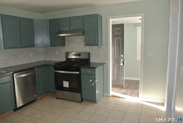 492 West River Street, Milford, CT 06461