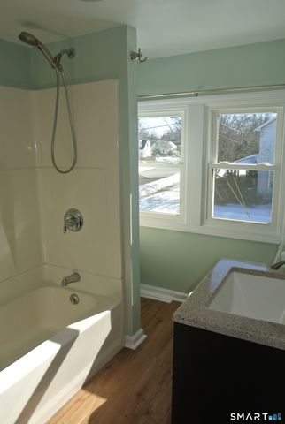 492 West River Street, Milford, CT 06461