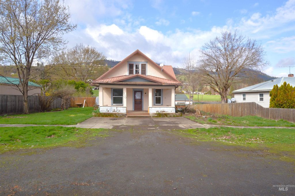 710 Maple, Kamiah, ID 83536